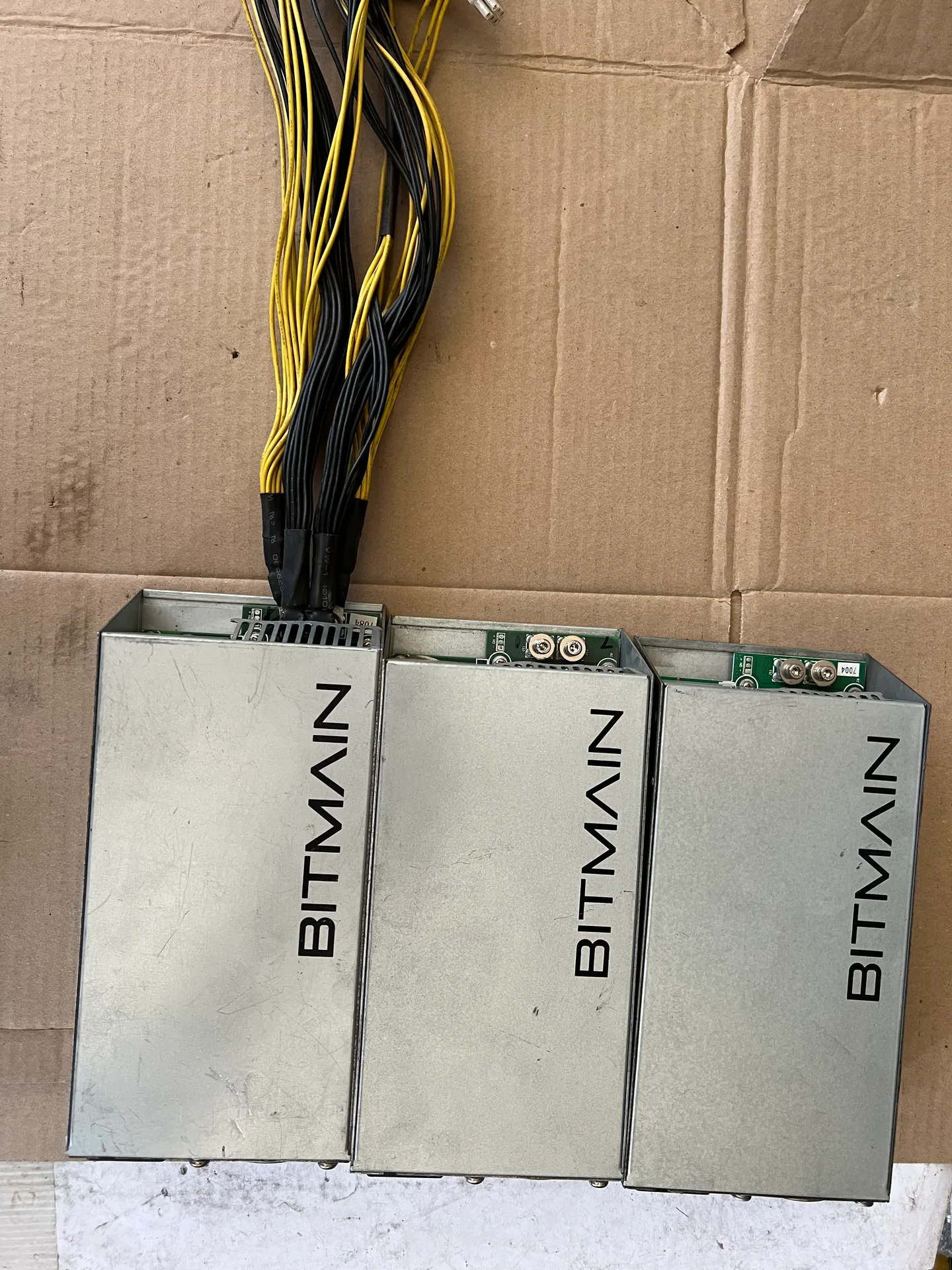 Блок питания bitmain apw3++1600w — фото 3